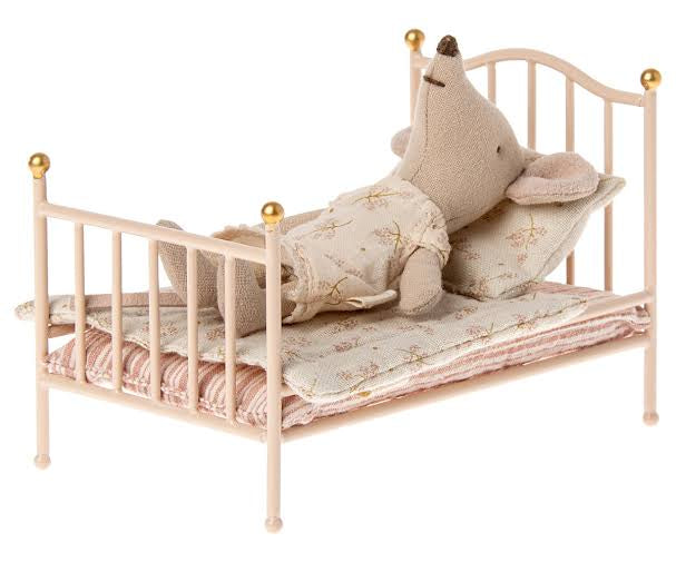 Maileg mouse vintage bed rose